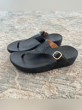 Fitflop Black Wedge Thong Sandals